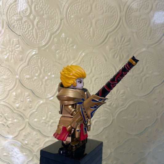 Gilgamesh Custom Minifigure – Fate Anime Inspired