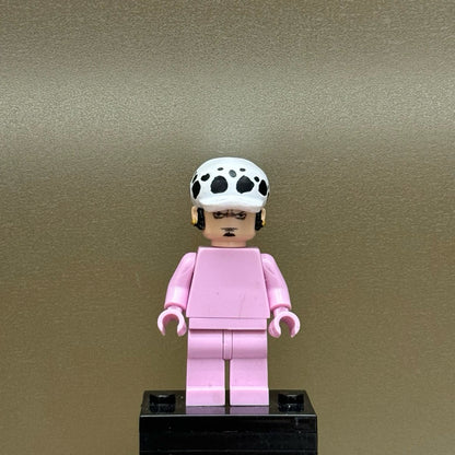 Trafalgar Law Accessory Collection – Custom Minifigure Add-ons One Piece